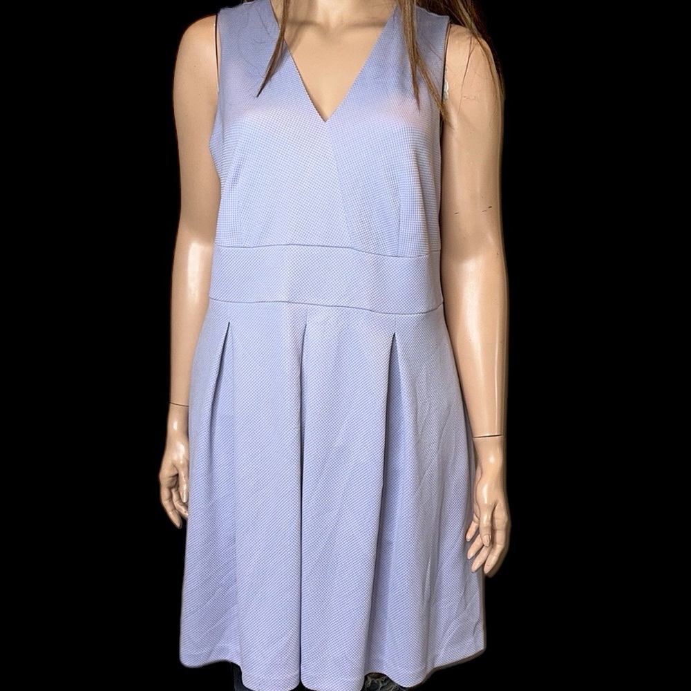 Lane Bryant Vneck  Sz 22/24 purple Lilac